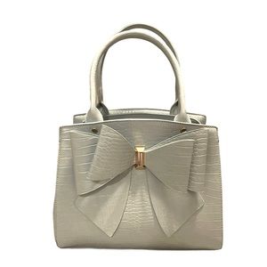 Like Dreams Faux Crocodile Leather Light Mint Green Handbag/Crossbody Bag